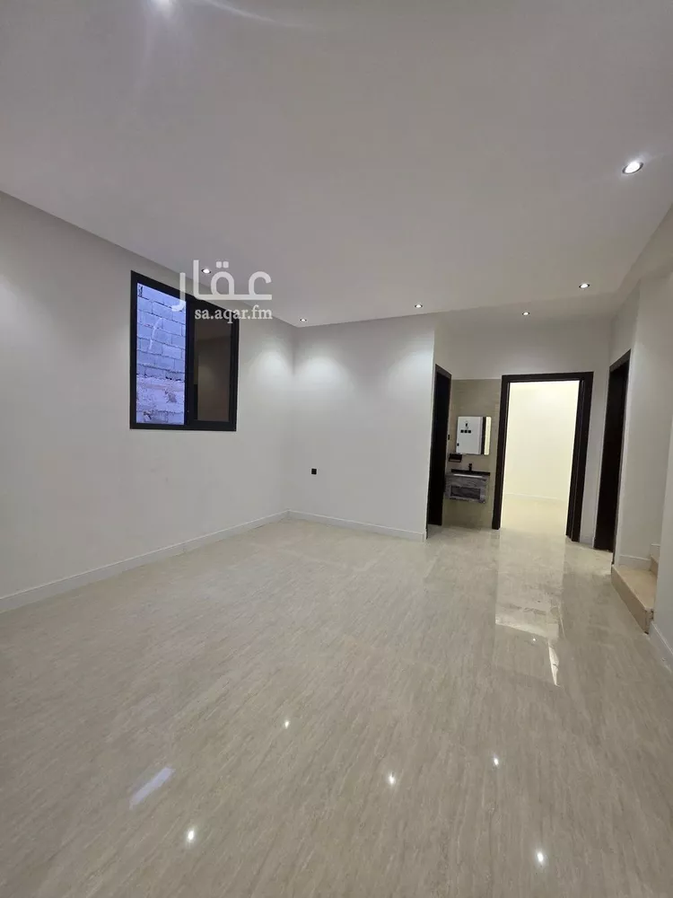 Villa for Sale in Riyadh Tuwaiq 10