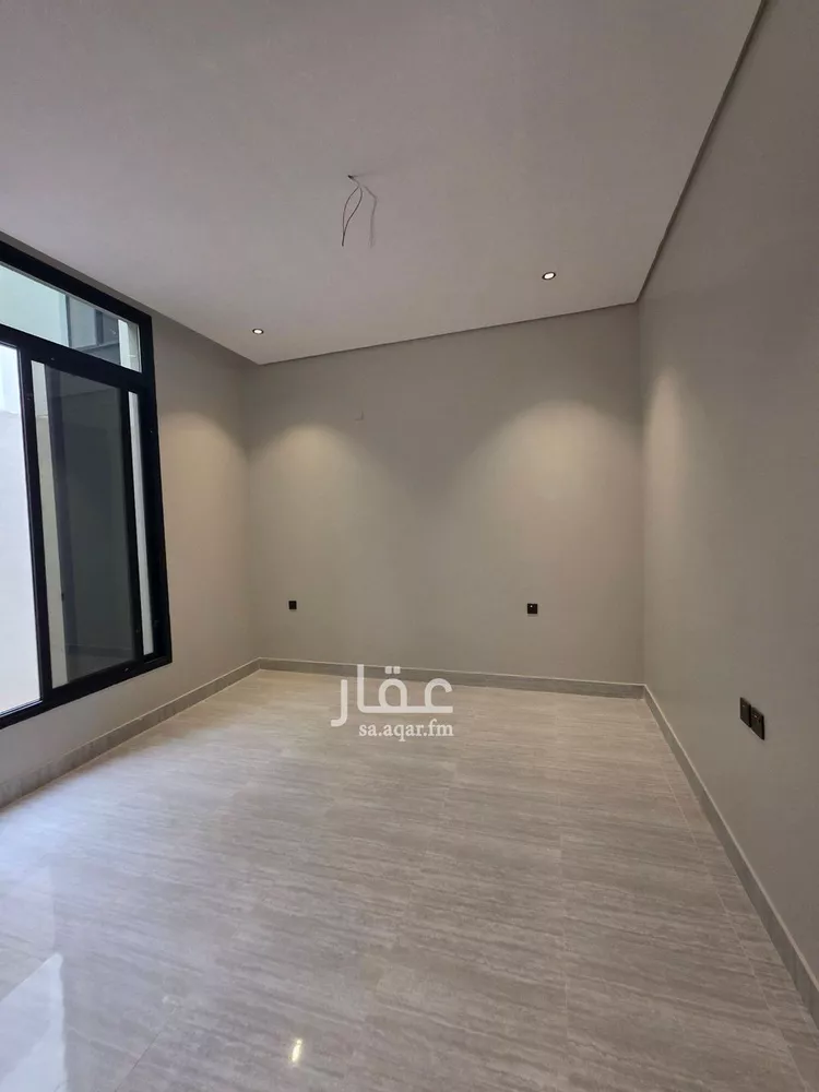 Floor for Sale in Riyadh Ar Rimal 17