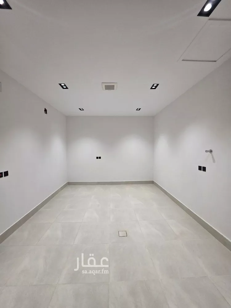 دور للبيع في شارع نافع بن أبي نعيم, حي بدر, مدينة الرياض, منطقة الرياض 16