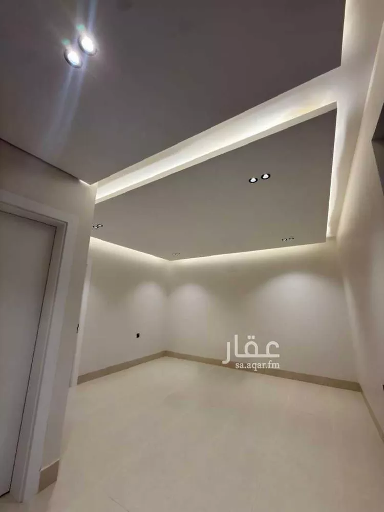 Floor for Sale in Riyadh Ar Rimal 6