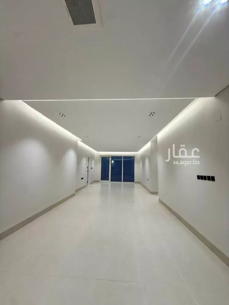 Floor for Sale in Riyadh Ar Rimal 11