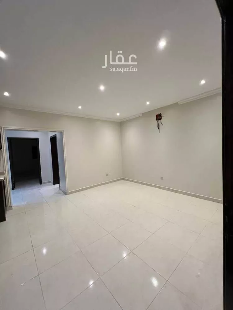 عمارة للإيجار في شارع الامير محمد ابن نايف ابن عبدالعزيز, حي البندرية, مدينة الخبر, المنطقة الشرقية صورة 3