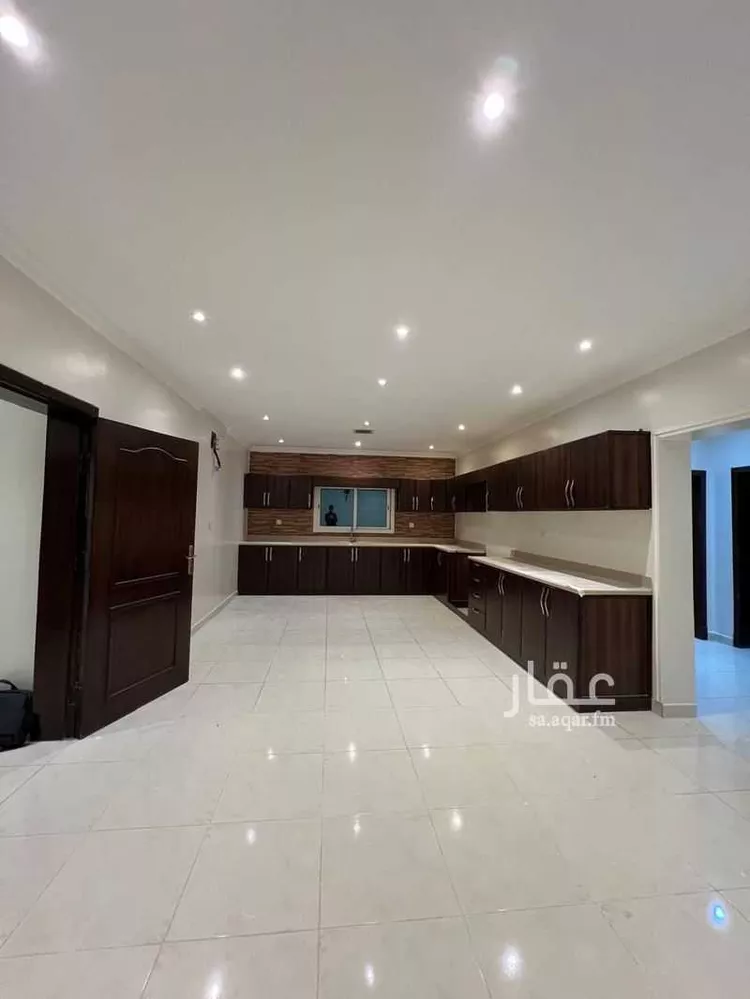 عمارة للإيجار في شارع الامير محمد ابن نايف ابن عبدالعزيز, حي البندرية, مدينة الخبر, المنطقة الشرقية صورة 4