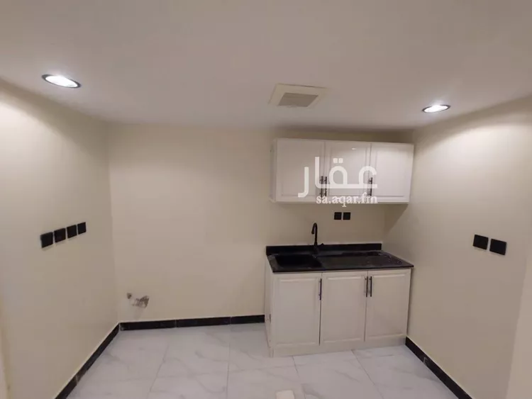 شقة للإيجار في شارع المهندس مساعد العنقري, حي الورود, مدينة الرياض, منطقة الرياض صورة 5