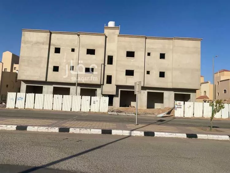 عمارة للبيع في شارع المذنب ، حي المدينة ، الرس ، الرس