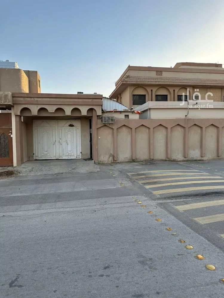 فيلا للبيع في شارع الشرفيه, حي بدر, مدينة الرياض, منطقة الرياض صورة 5