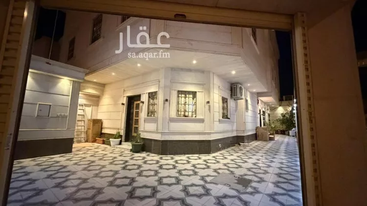 فيلا للإيجار في شارع علي بن نصر الحلي, حي عكاظ, مدينة الرياض, منطقة الرياض صورة 2