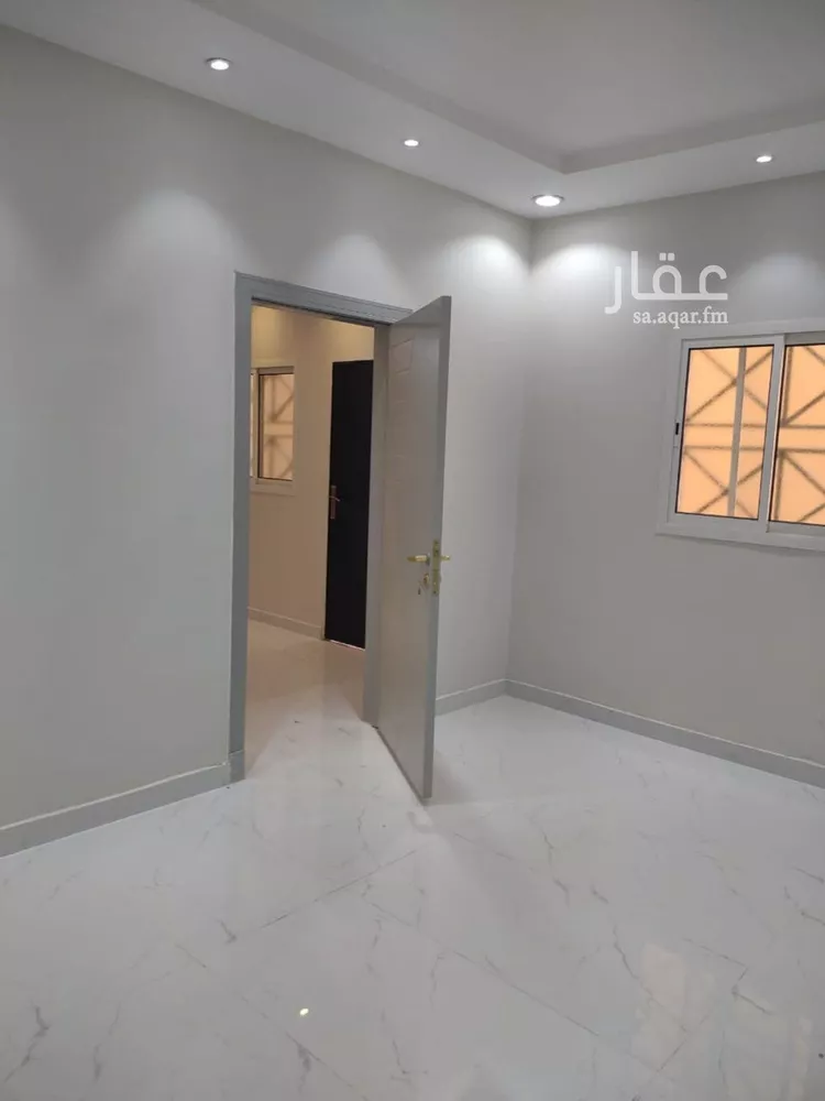 دور للبيع في شارع محمد العامري, حي الرمال, مدينة الرياض, منطقة الرياض صورة 4