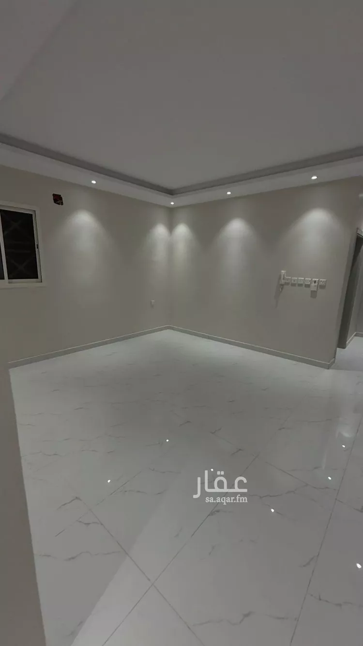 دور للبيع في شارع عبدالمحسن المنيع, حي الرمال, مدينة الرياض, منطقة الرياض