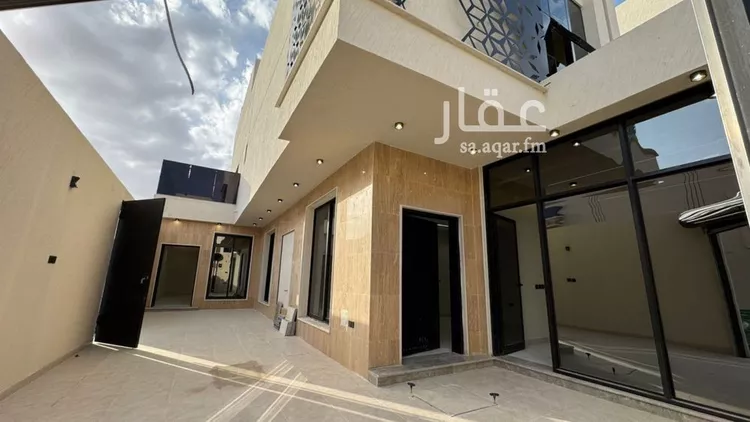 Floor for Sale in Riyadh Tuwaiq