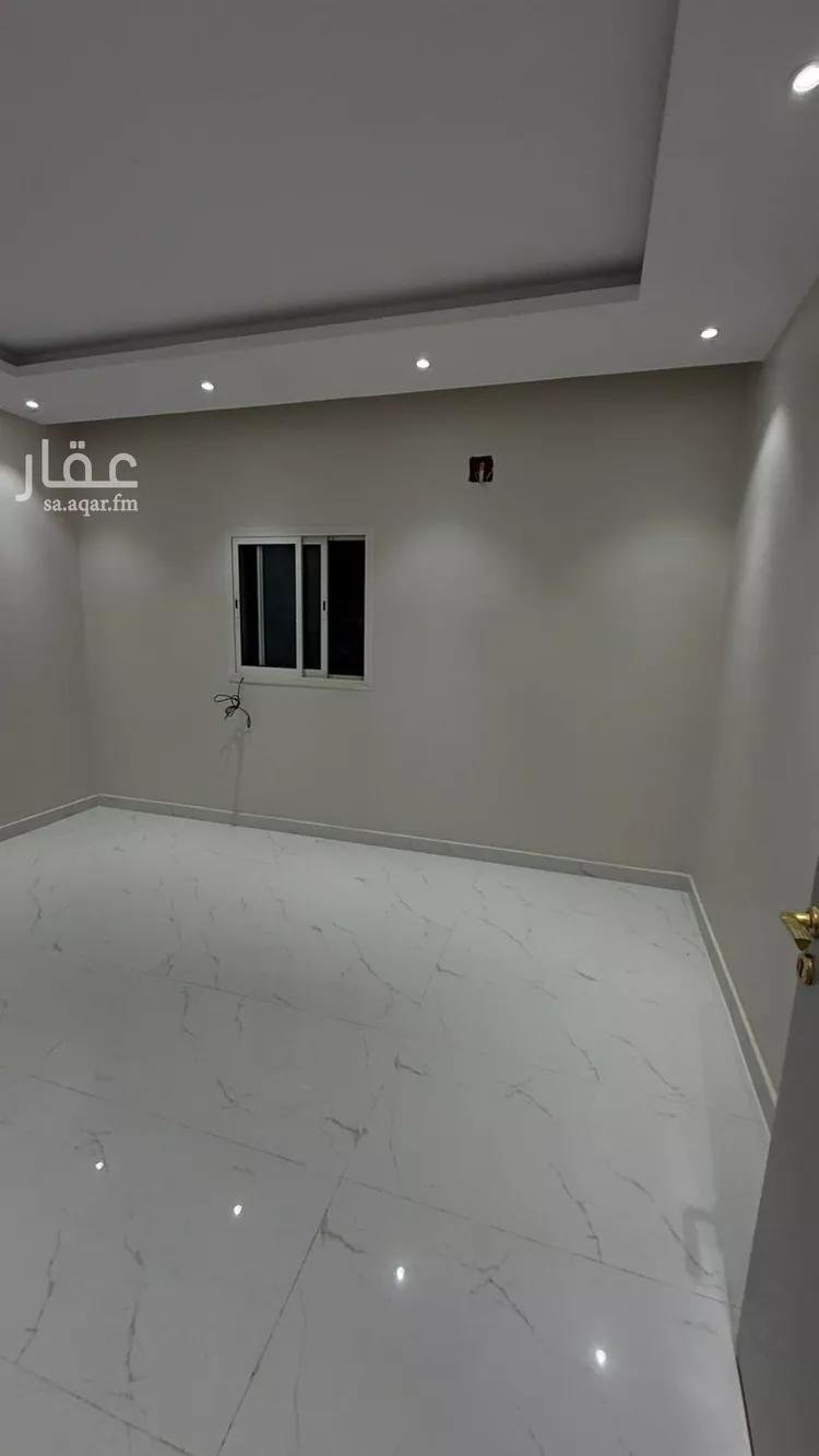 دور للبيع في شارع عبدالمحسن المنيع, حي الرمال, مدينة الرياض, منطقة الرياض صورة 3