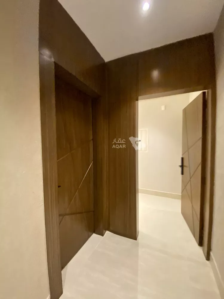 شقة للبيع في شارع سكاكا, حي الخور, مدينة الخبر, المنطقة الشرقية 8