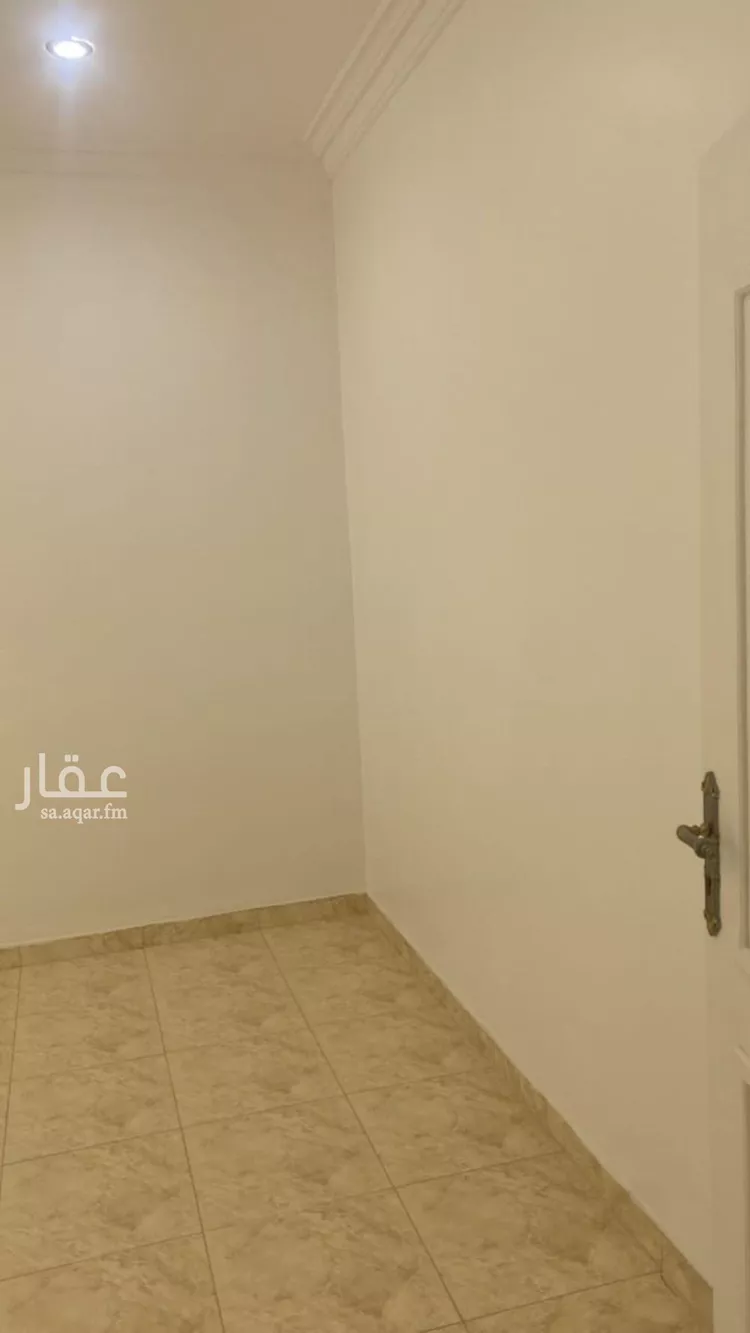 شقة للإيجار في شارع محمد بن عبدالعزيز الدغيثر, حي الملقا, مدينة الرياض, منطقة الرياض صورة 3