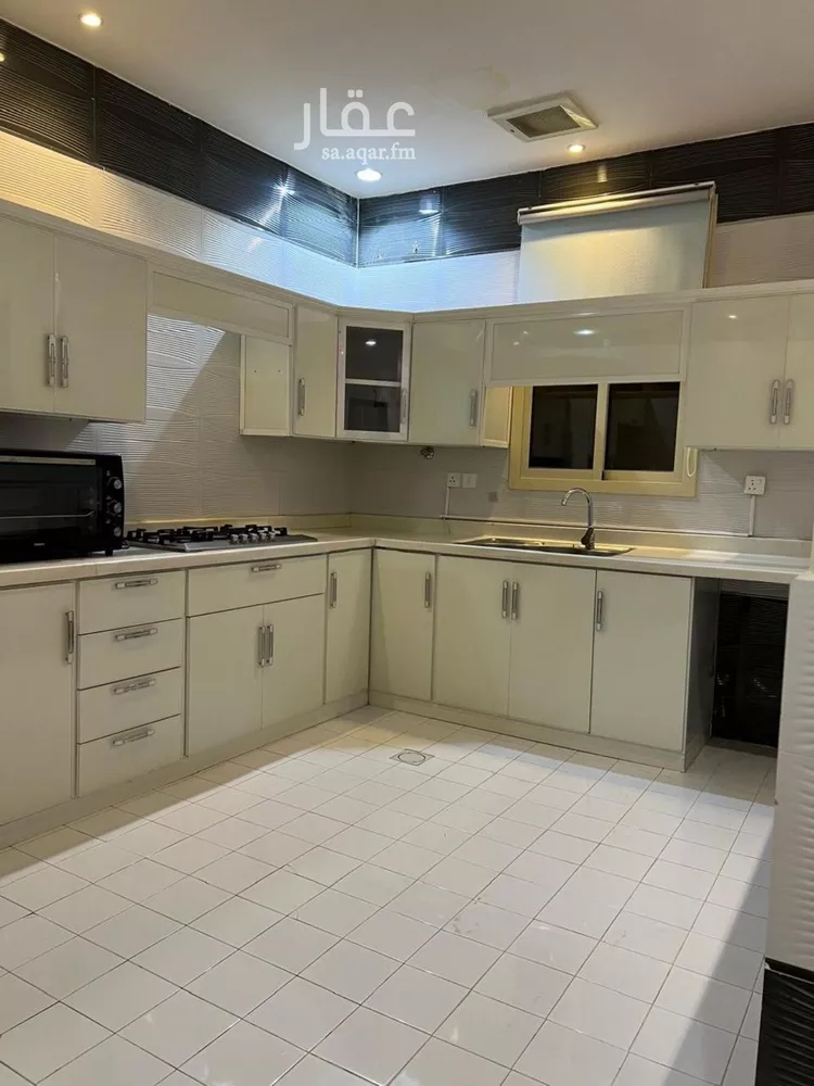 شقة للإيجار في شارع محمد الظفري, حي العارض, مدينة الرياض, منطقة الرياض