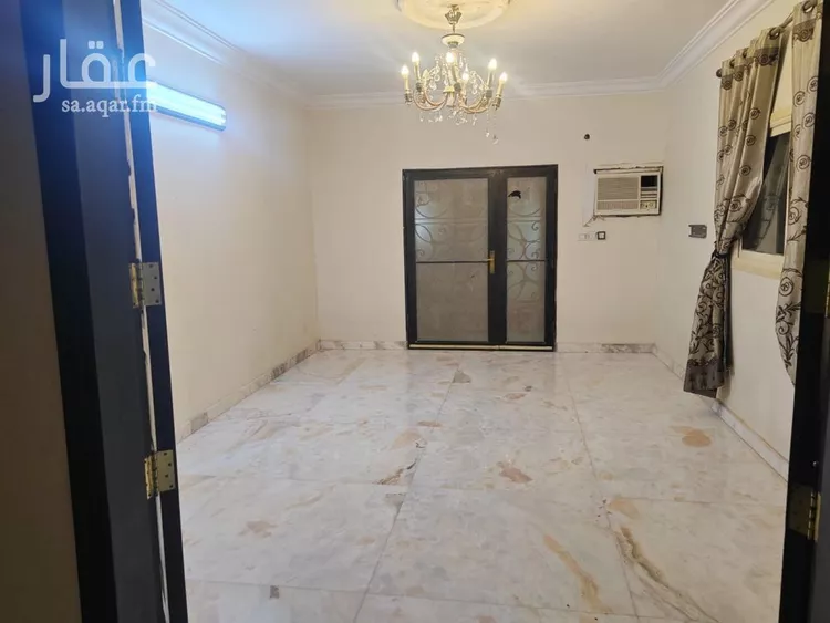 فيلا للبيع في شارع محمد العقيل, حي النهضة, مدينة الرياض, منطقة الرياض صورة 5