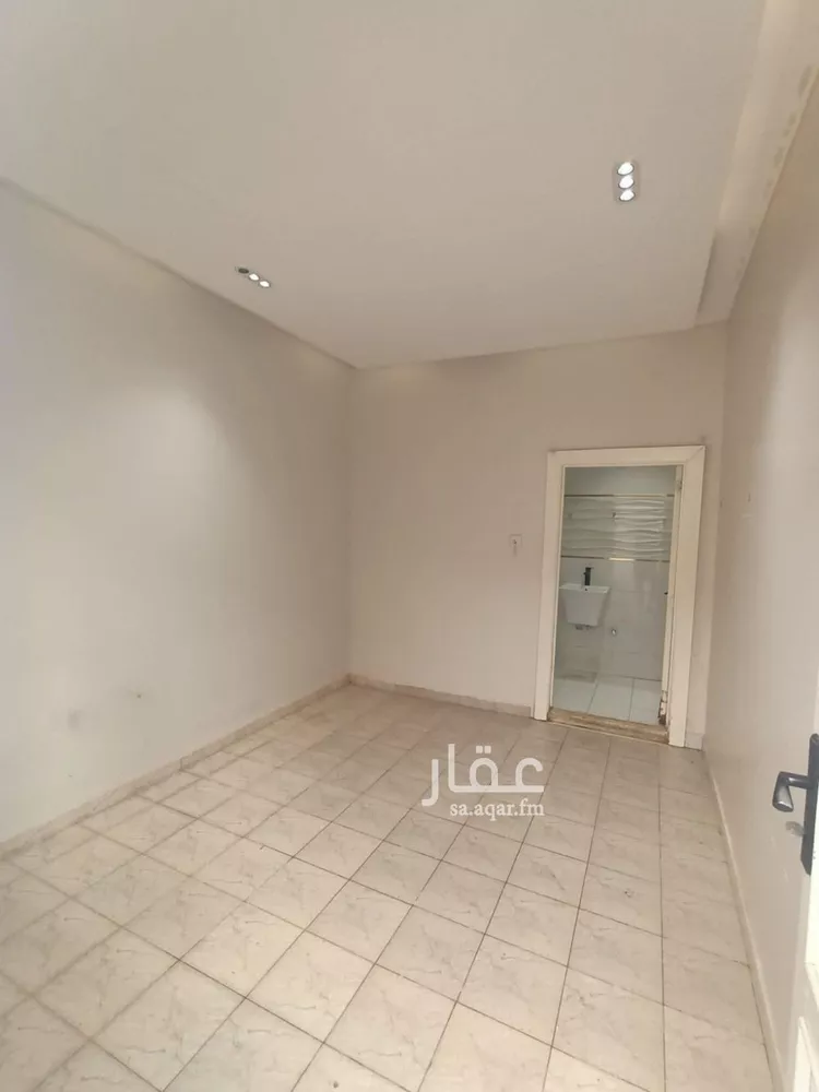 شقة للإيجار في شارع الدائري الشرقي الفرعي, حي الروضة, مدينة الرياض, منطقة الرياض