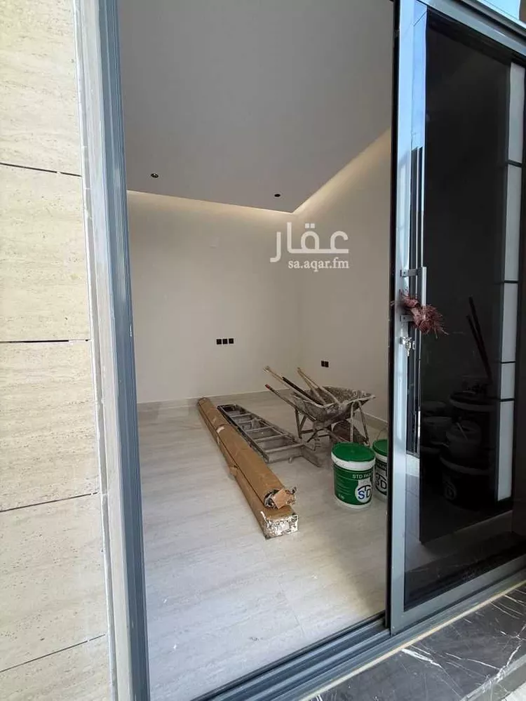 فيلا للبيع في شارع شارع عقبة الفارسي, حي الصفاء, مدينة الرياض, منطقة الرياض صورة 3