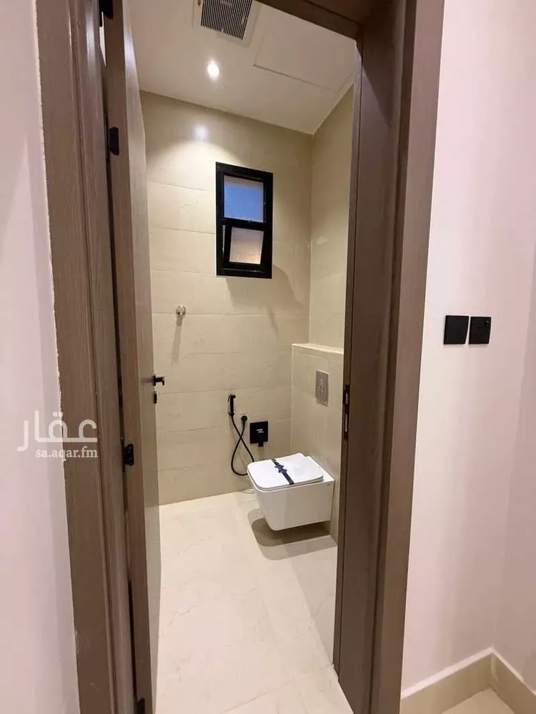 فيلا للبيع في شارع نصيب بن رباح, حي الفاروق, مدينة الرياض, منطقة الرياض 6