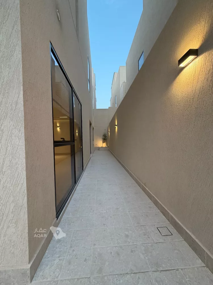 فيلا للبيع في شارع احمد بن اصبغ , حي الصفاء, مدينة الرياض, منطقة الرياض صورة 3