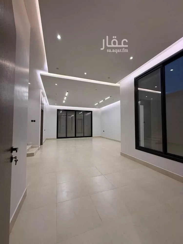 فيلا للبيع في شارع نصيب بن رباح, حي الفاروق, مدينة الرياض, منطقة الرياض 7