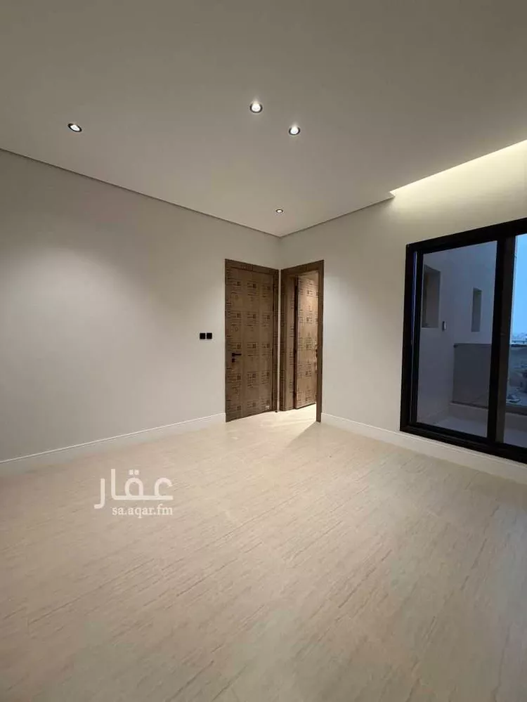 فيلا للبيع في شارع حمزة بن عطية, حي الصفاء, مدينة الرياض, منطقة الرياض 12
