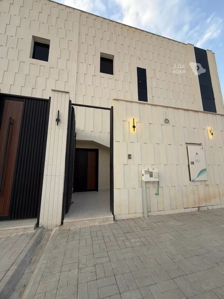فيلا للبيع في شارع حبيب بن الاسود, حي الفاروق, مدينة الرياض, منطقة الرياض