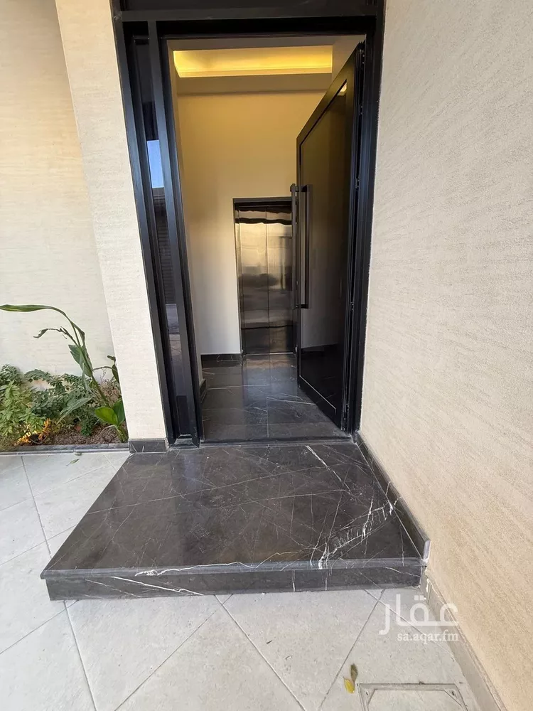دور للبيع في شارع ربيعة بن معاوية بن الحارث, حي الصفاء, مدينة الرياض, منطقة الرياض صورة 3