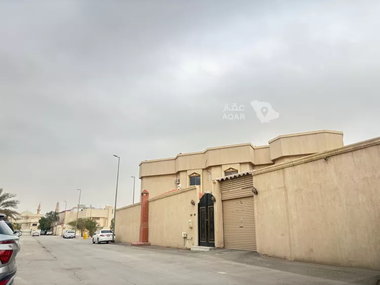 فيلا للبيع في شارع الحكيمة, حي الصفاء, مدينة الرياض, منطقة الرياض 2