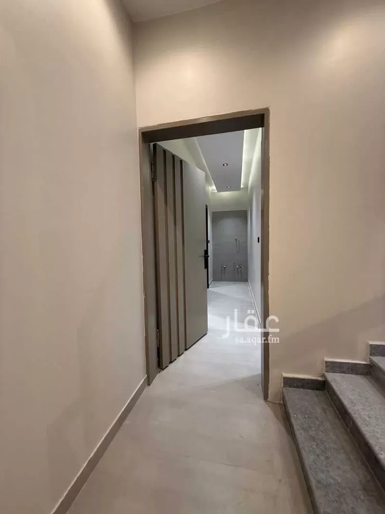 دور للبيع في شارع محمد بن الهيثم بن شبابه, حي الصفاء, مدينة الرياض, منطقة الرياض صورة 3