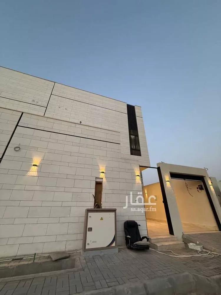 فيلا للبيع في شارع نصيب بن رباح, حي الفاروق, مدينة الرياض, منطقة الرياض صورة 2