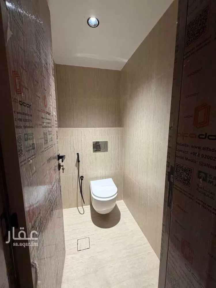 فيلا للبيع في شارع حمزة بن عطية, حي الصفاء, مدينة الرياض, منطقة الرياض 8
