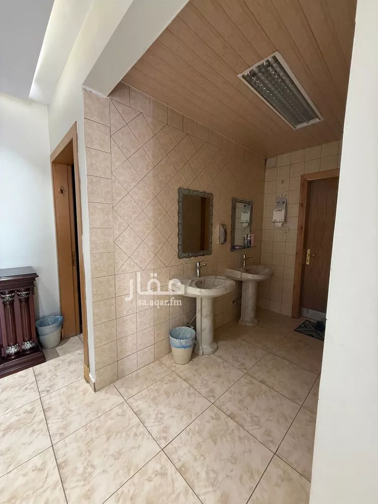 Villa for Sale in Riyadh As Safaa 8