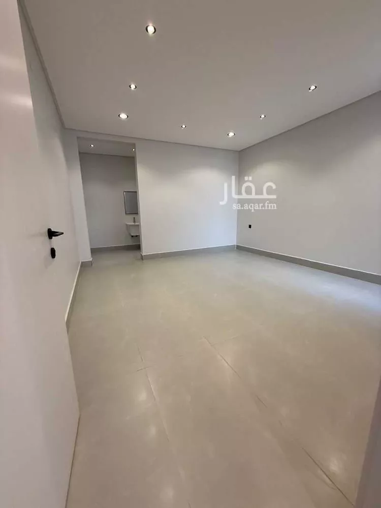 Villa for Sale in Riyadh As Safaa 17