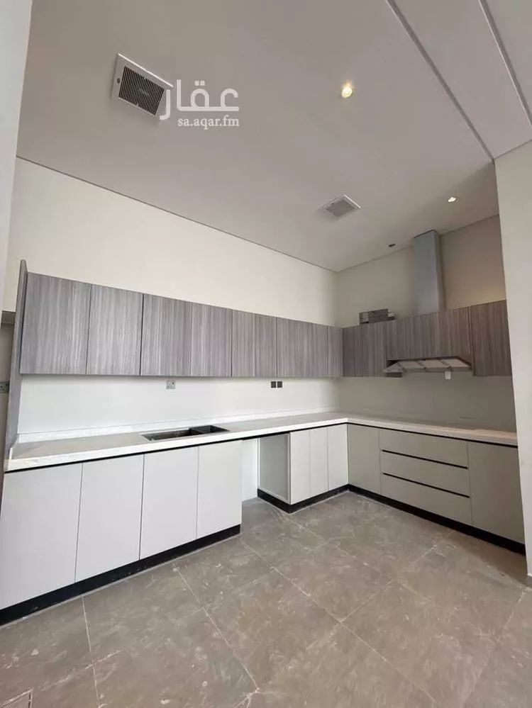 Floor for Rent in Riyadh As Safaa 11