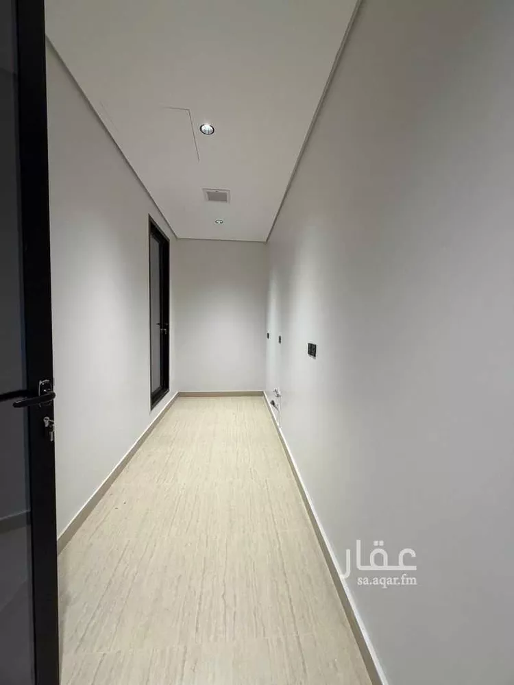 فيلا للبيع في شارع حمزة بن عطية, حي الصفاء, مدينة الرياض, منطقة الرياض 7