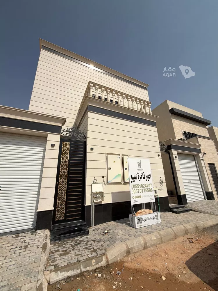 دور للبيع في شارع معاذ بن عفراء , حي الصفاء, مدينة الرياض, منطقة الرياض 1 صورة