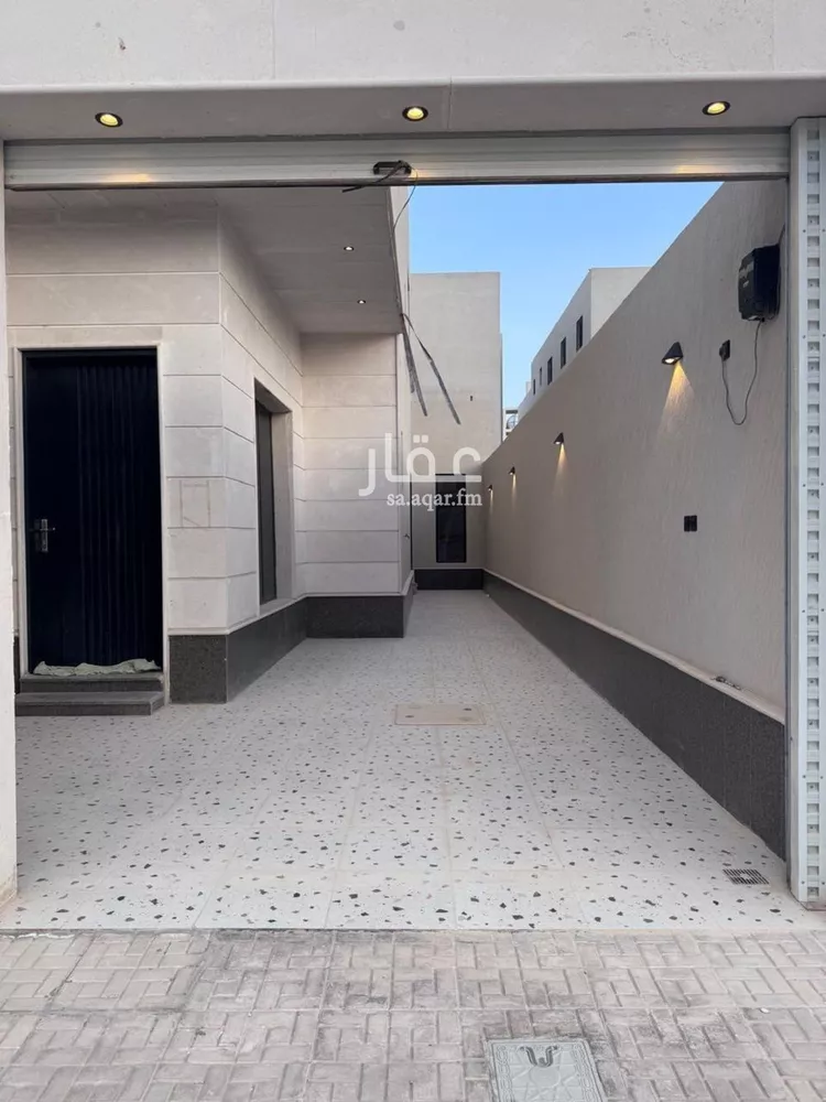 Villa for Rent in Riyadh Al Janadriyah صورة 4