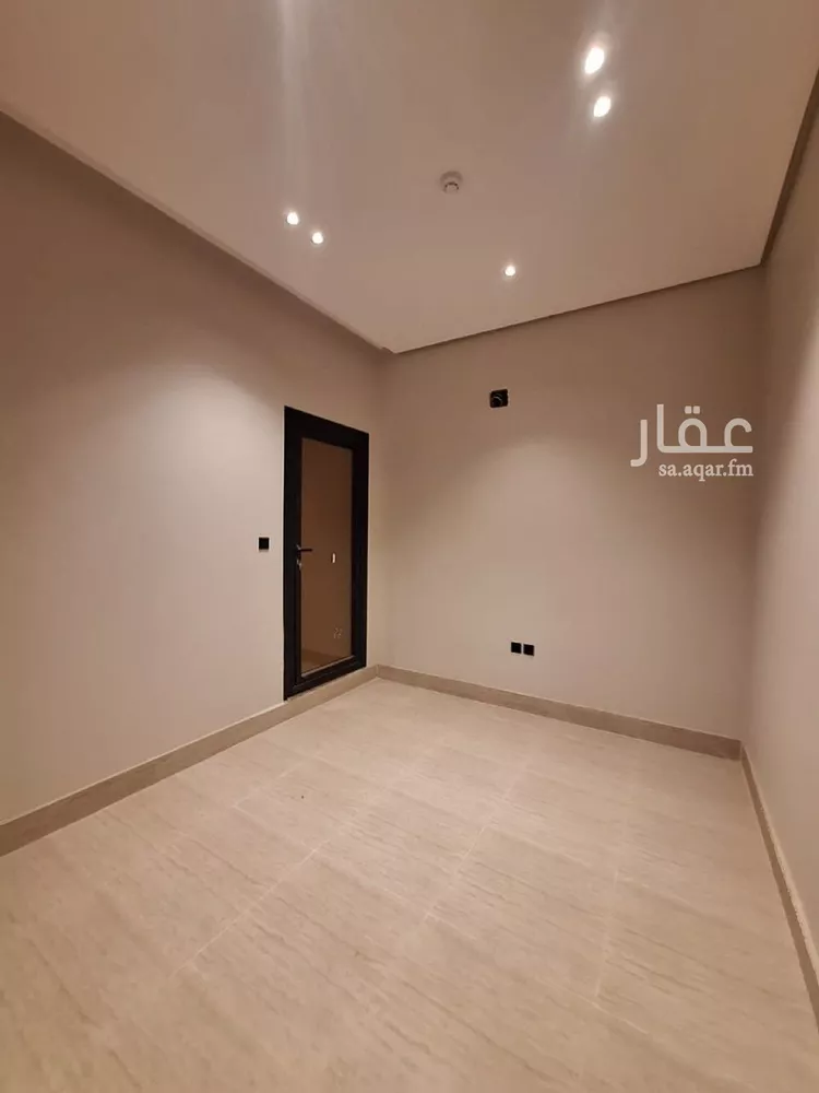 فيلا للبيع في شارع جبل البرم, حي الرمال, مدينة الرياض, منطقة الرياض