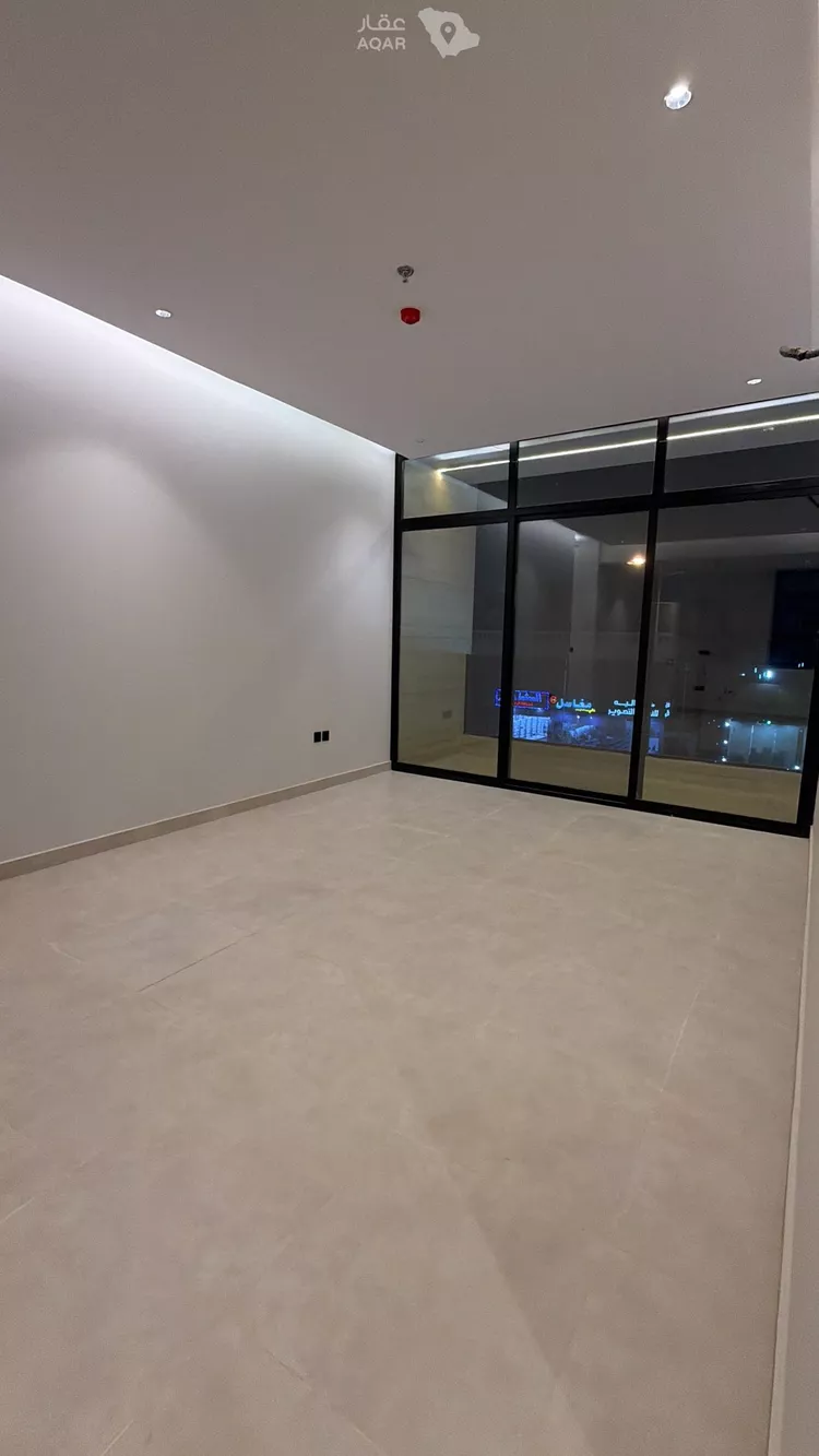 شقة للإيجار في شارع عبدالله المويس, حي الرمال, مدينة الرياض, منطقة الرياض 4