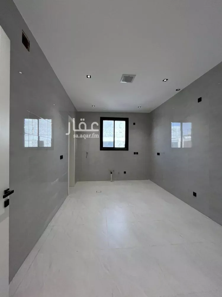 دور للبيع في شارع ابن أبي عذيبة, حي الرمال, مدينة الرياض, منطقة الرياض