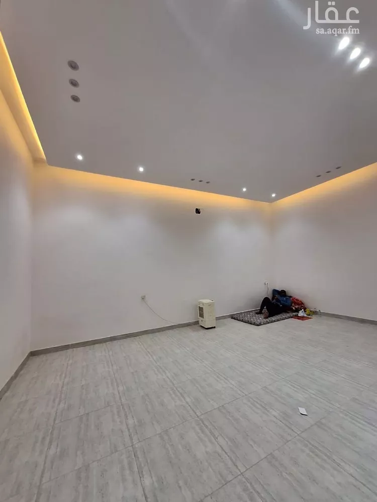 فيلا للبيع في شارع عبدالرحمن الصفوري, حي الرمال, مدينة الرياض, منطقة الرياض صورة 2