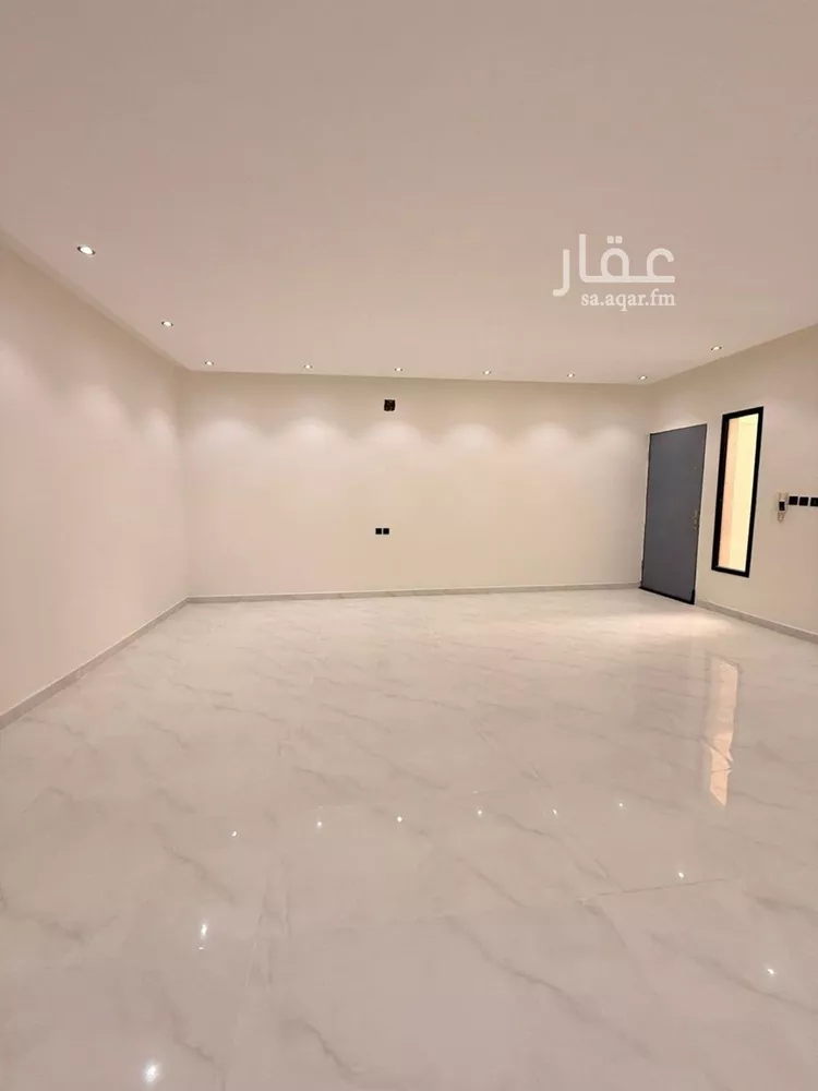 فيلا للبيع في شارع الزبرقان ابن بدر التميمي, حي عكاظ, مدينة الرياض, منطقة الرياض صورة 4