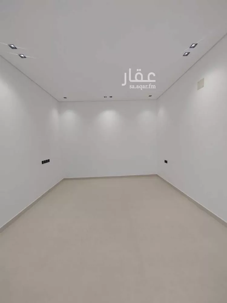 Floor for Sale in Riyadh Al Hazm 13