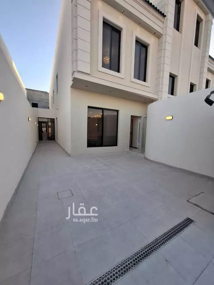 دور للبيع في شارع خيمر, حي عكاظ, مدينة الرياض, منطقة الرياض صورة 3