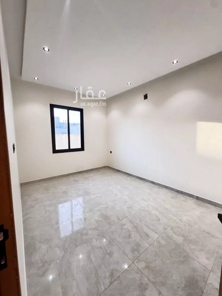 دور للبيع في شارع العباس بن الوليد, حي طويق, مدينة الرياض, منطقة الرياض صورة 3