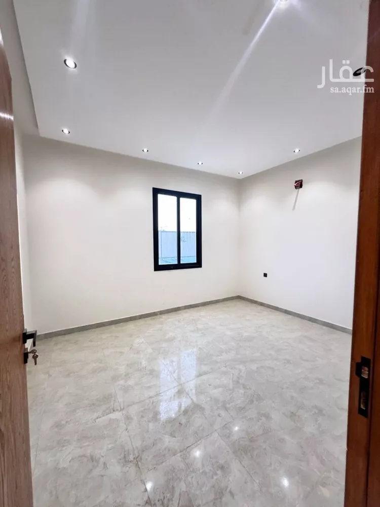 دور للبيع في شارع العباس بن الوليد, حي طويق, مدينة الرياض, منطقة الرياض صورة 2