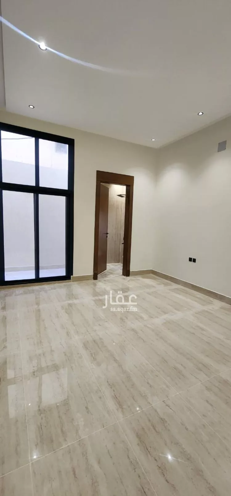 دور للبيع في شارع إبراهيم الجفالي, حي العوالي, مدينة الرياض, منطقة الرياض صورة 2