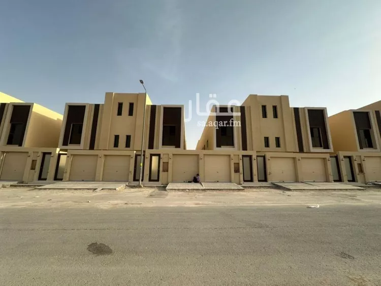 دور للبيع في شارع أبي الفضل هبة الله, حي عكاظ, مدينة الرياض, منطقة الرياض صورة 2