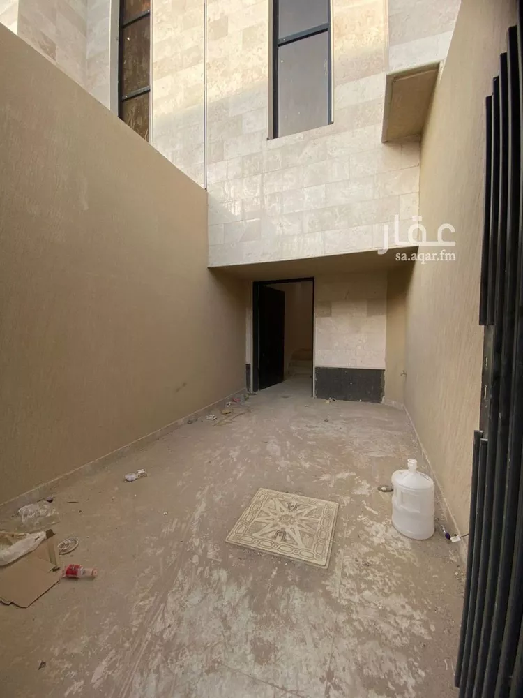 دور للبيع في شارع الذهبي, حي طويق, مدينة الرياض, منطقة الرياض صورة 2