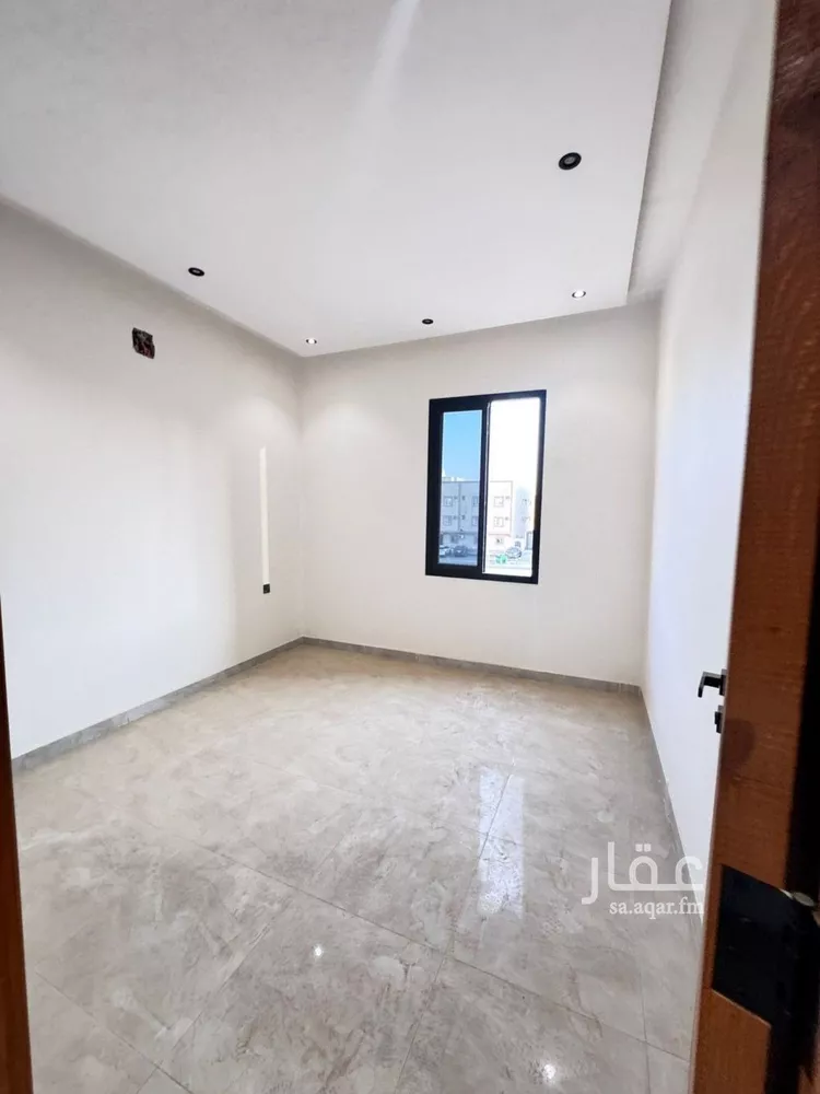 دور للبيع في شارع العباس بن الوليد, حي طويق, مدينة الرياض, منطقة الرياض صورة 5